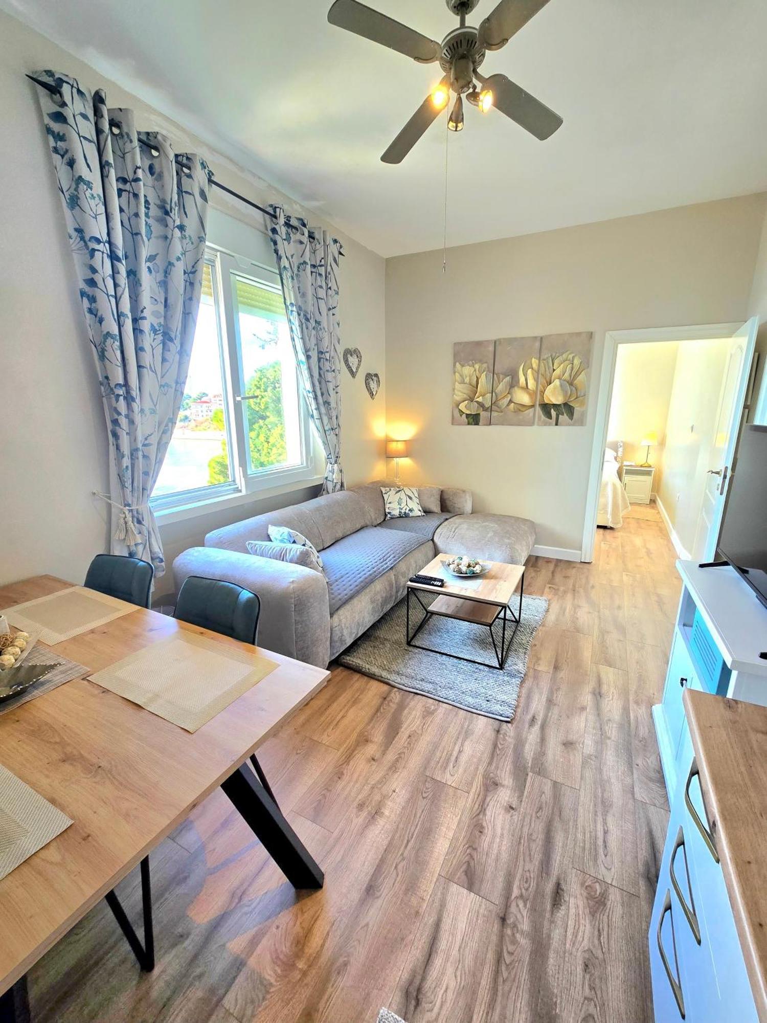 Apartments Suzy Сплит Экстерьер фото