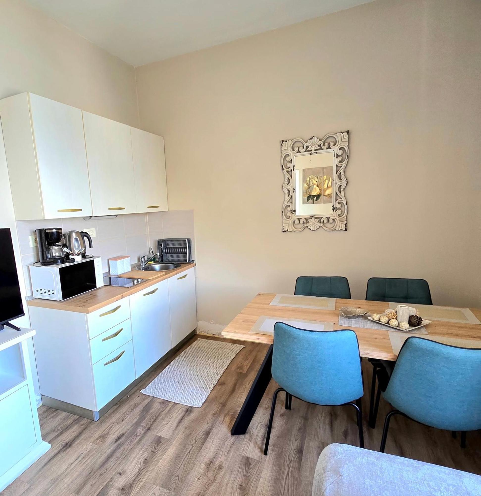 Apartments Suzy Сплит Экстерьер фото