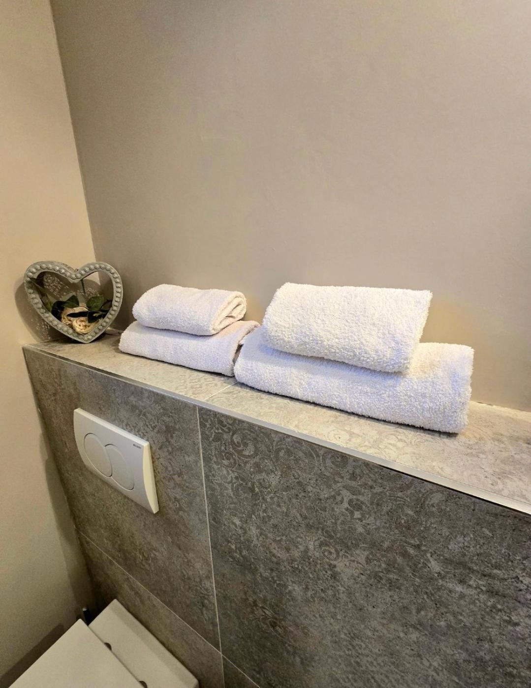 Apartments Suzy Сплит Экстерьер фото